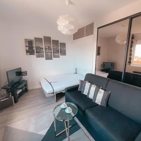 Апартаменты Zerua Studio Plage & Centre *
